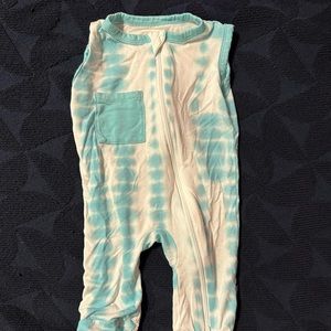 Zippered Sleeveless Romper in Robin Rip Tide